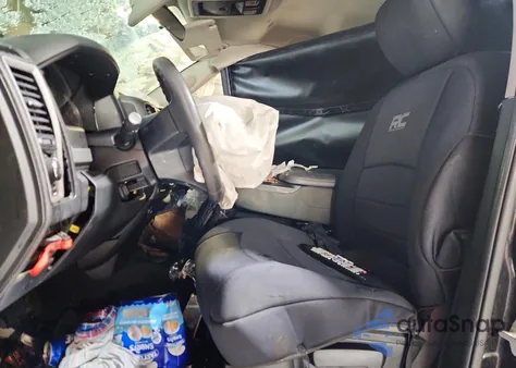 2017 Ram 1500 St z USA, uszkodzony, nr VIN 1C6RR7FT4HS692553